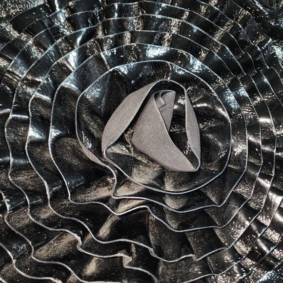 BIG BUDDHA GUC VEGAN LEATHER LAURA FLOWER SHOULDER BAG - Picture 2 of 7